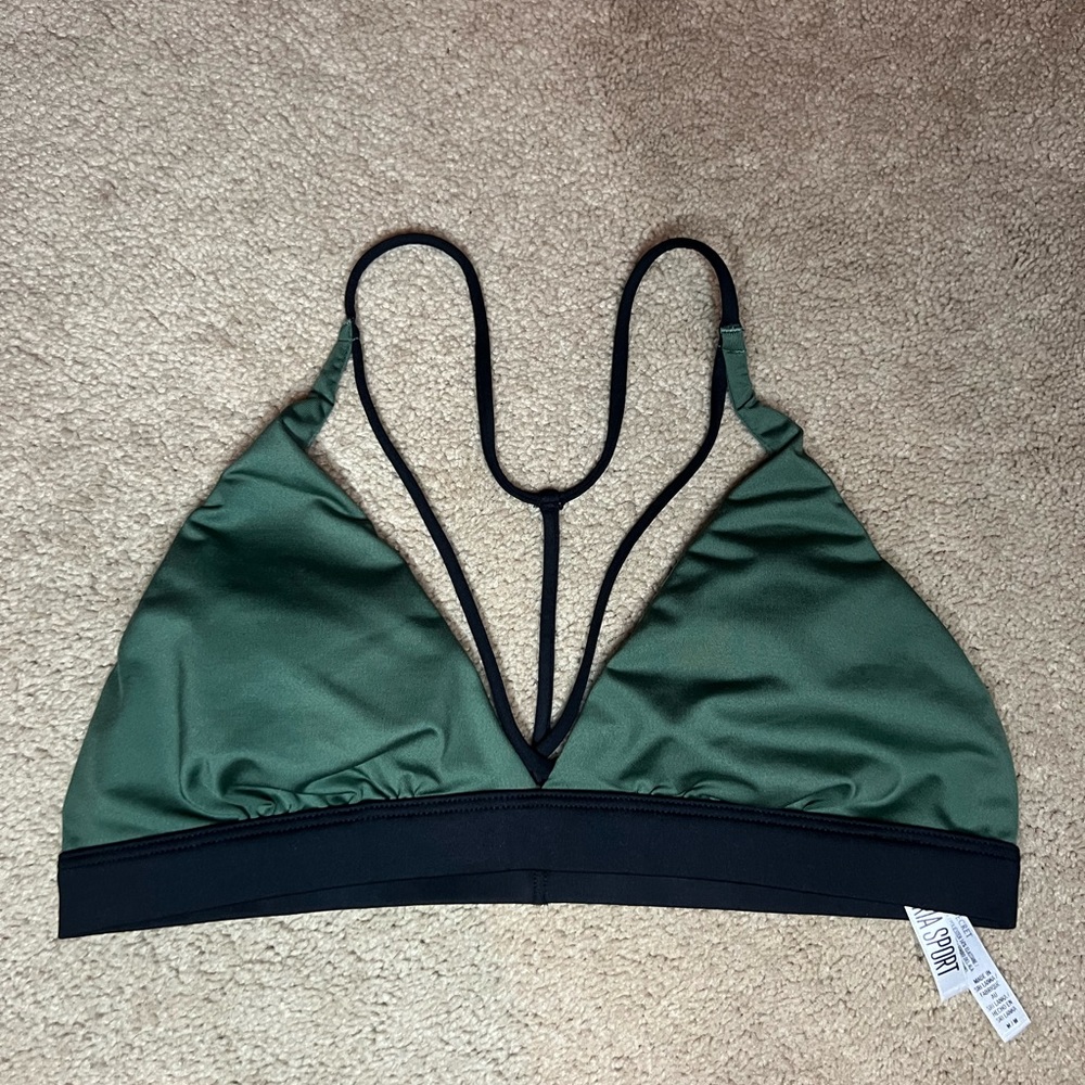 Victoria Sport green sports bra